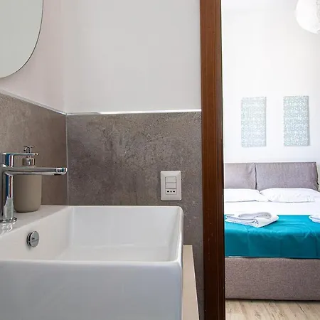 Cozy And Bright Flat - Floor With Elevator *