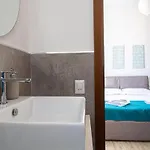 Cozy And Bright Flat - Floor With Elevator *