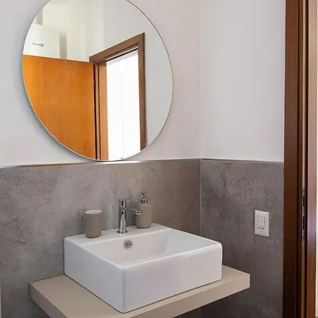 Διαμέρισμα Cozy And Bright Flat - Floor With Elevator