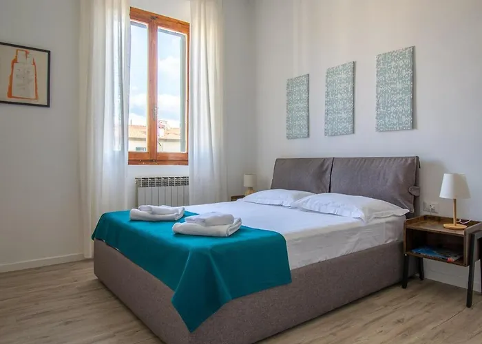 Cozy And Bright Flat - Floor With Elevator Florence